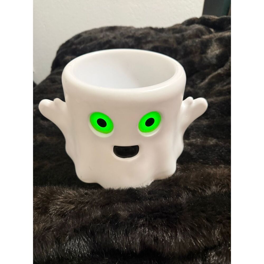 Hyde & Eek Ghost Candy Bowl Halloween Motion Activated Sounds‎ & Lights Up